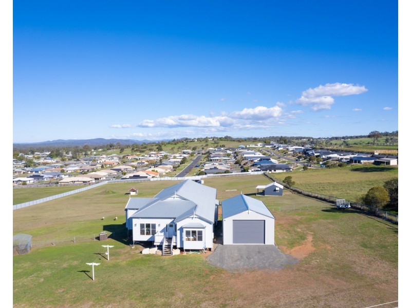96 Glen Road, Rosenthal Heights QLD 4370