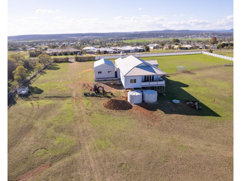 96 Glen Road, Rosenthal Heights QLD 4370