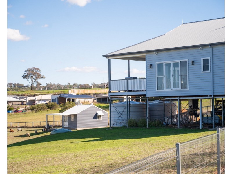 96 Glen Road, Rosenthal Heights QLD 4370
