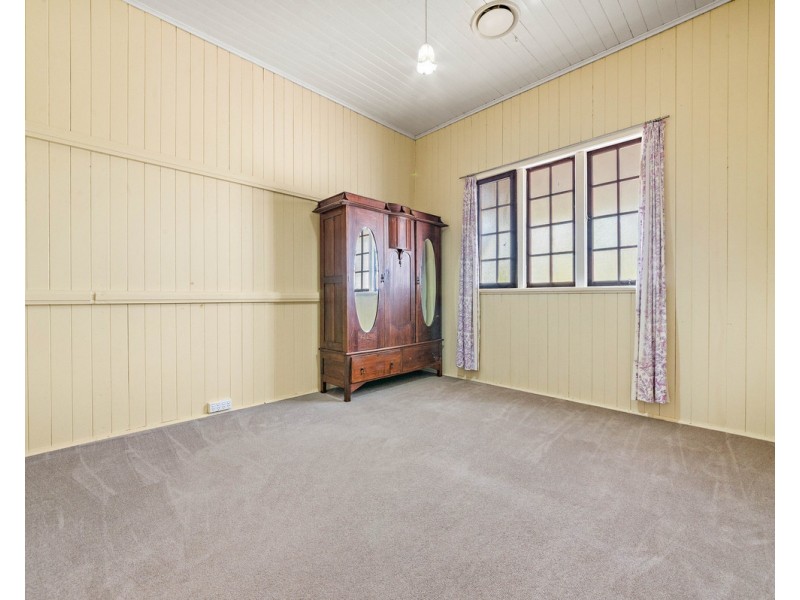27 Bourke Street, Warwick QLD 4370