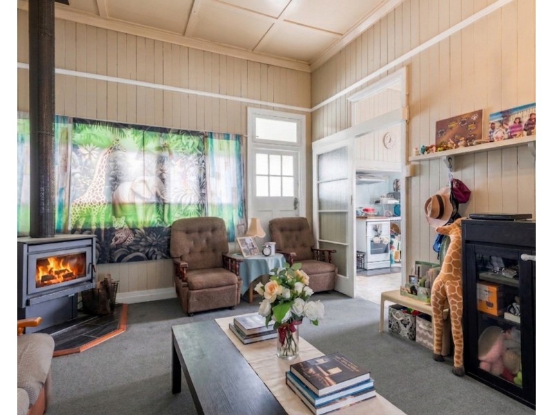 37 Wood Street, Warwick QLD 4370