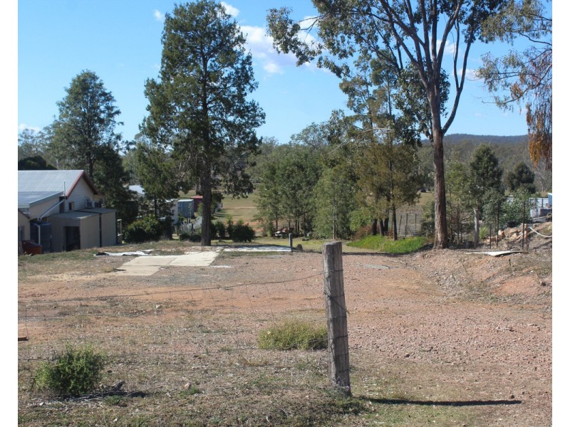 15 Moriarty Road, Leyburn QLD 4365