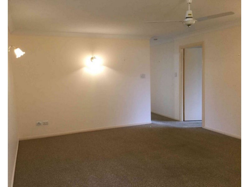2/11 Kidman Drive, Warwick QLD 4370