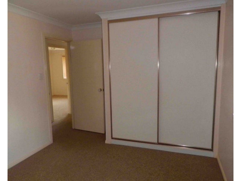 2/11 Kidman Drive, Warwick QLD 4370