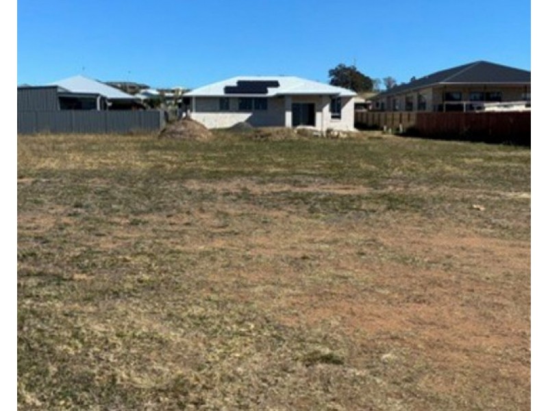 93 Tooth Street, Rosenthal Heights QLD 4370