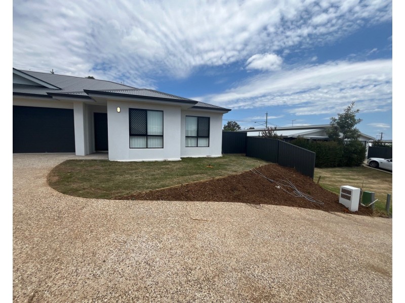 18b Pera Crescent, Warwick QLD 4370