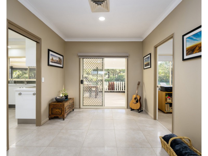47 Halls Road, Yangan QLD 4371
