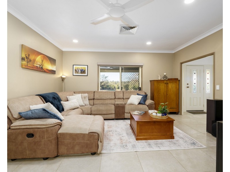 47 Halls Road, Yangan QLD 4371
