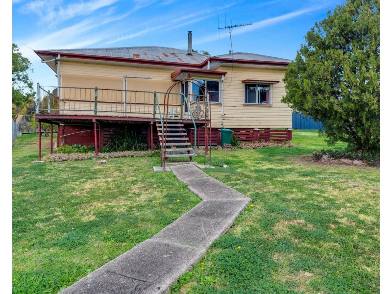 55 Willow Street, Killarney QLD 4373