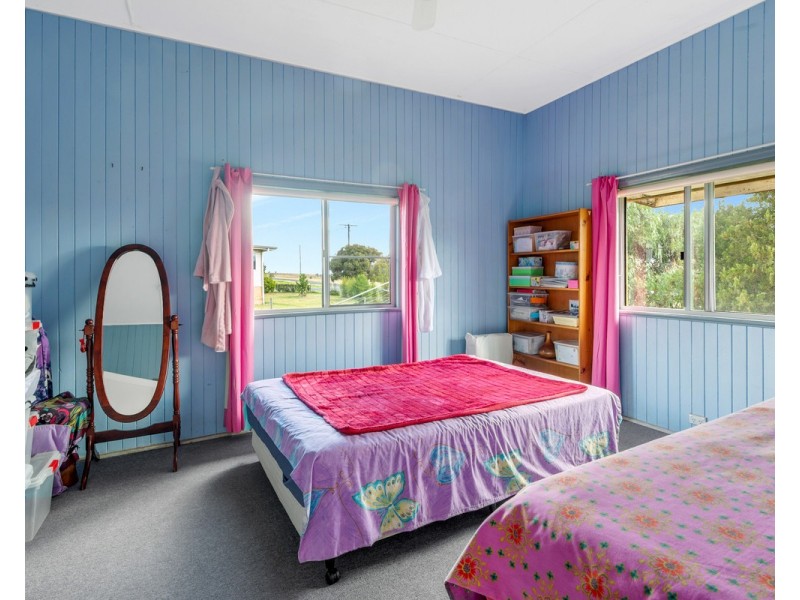 55 Willow Street, Killarney QLD 4373