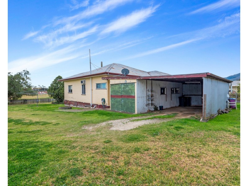 55 Willow Street, Killarney QLD 4373