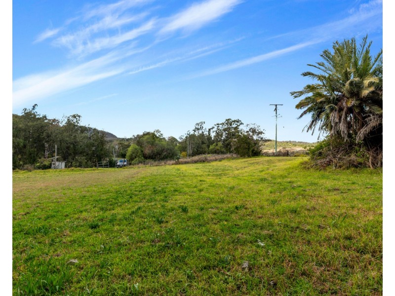 1 & 2 Bakers Road, Mount Colliery QLD 4370
