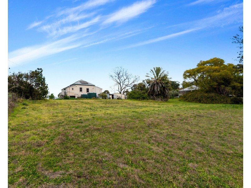 1 & 2 Bakers Road, Mount Colliery QLD 4370