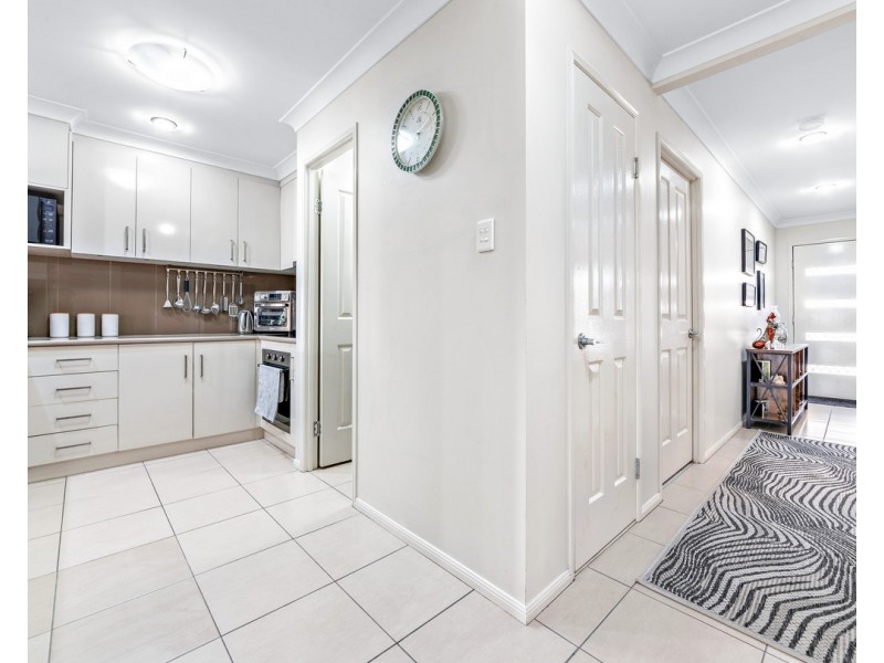 1/11 Iceberg Crt, Warwick QLD 4370