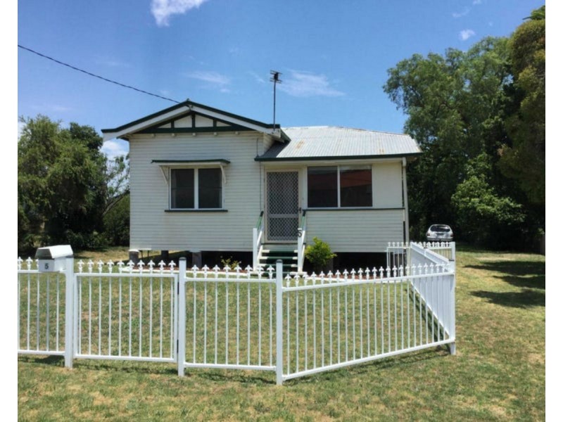 5 Wilga Avenue, Warwick QLD 4370