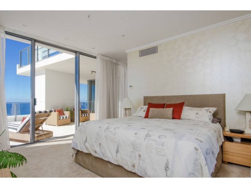 51/173 Old Burleigh Road, Broadbeach QLD 4218