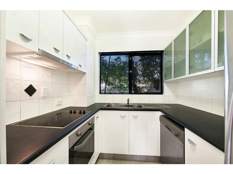 3/10-12 Darrambal Street, Surfers Paradise QLD 4217