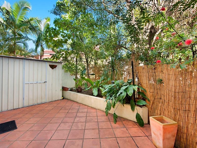 3/10-12 Darrambul Street, Surfers Paradise QLD 4217