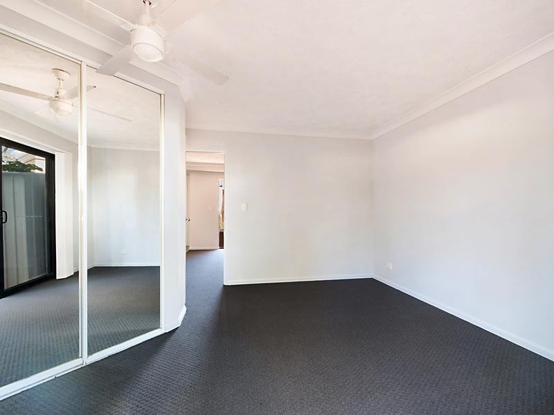 3/10-12 Darrambul Street, Surfers Paradise QLD 4217
