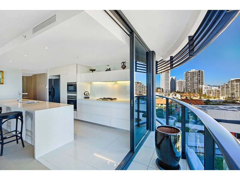 701/1 Oracle Boulevarde, Broadbeach QLD 4218