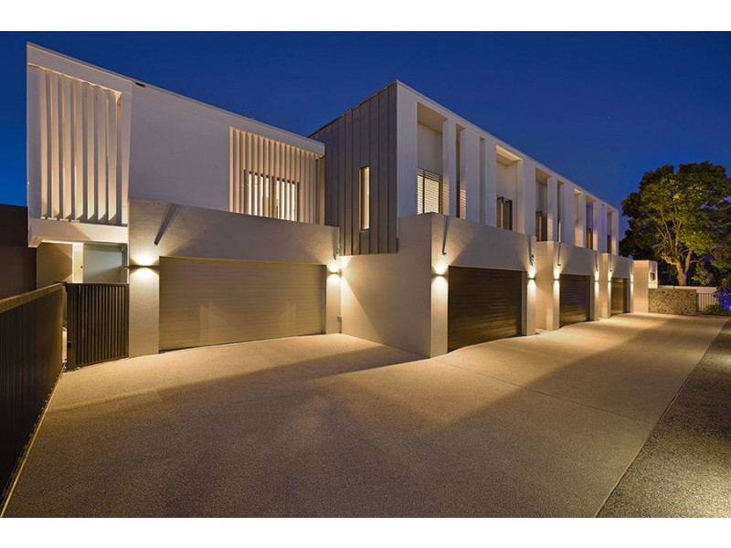 40 Via Roma, Isle Of Capri QLD 4217