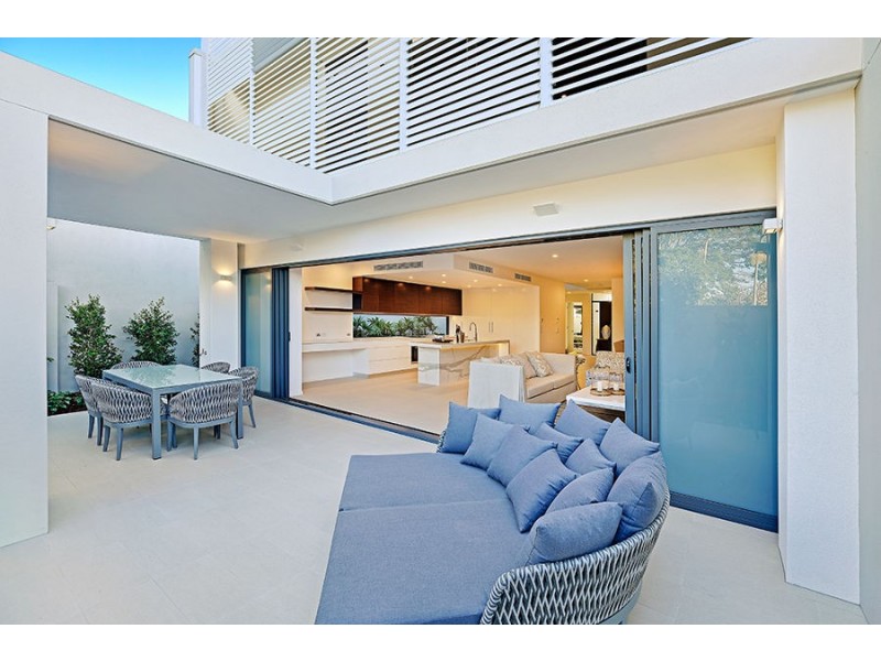 40 Via Roma, Isle Of Capri QLD 4217