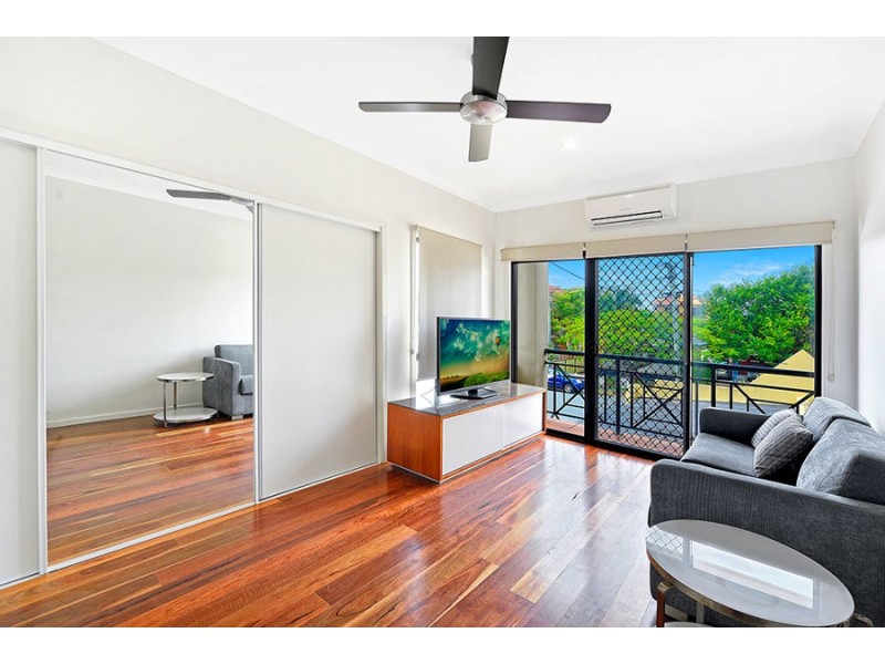 2/39 Peerless Avenue, Mermaid Beach QLD 4218