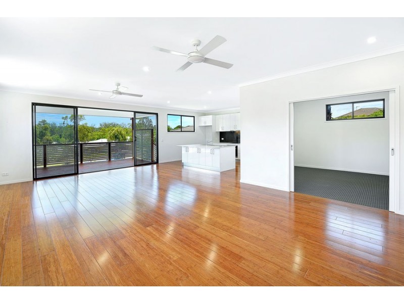 14 Joshua Place, Oxenford QLD 4210