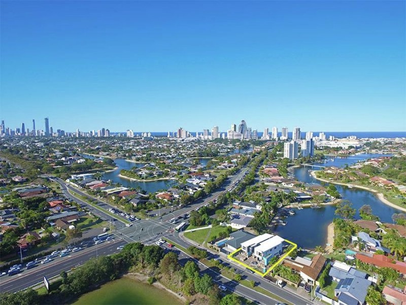 184 Rio Vista Boulevard, Mermaid Waters QLD 4218