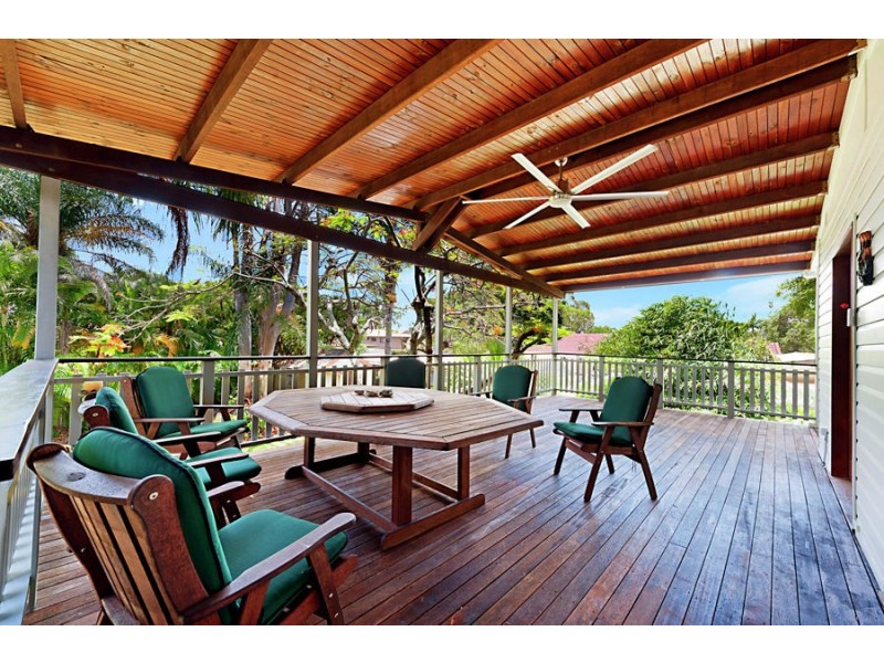 6 Coombe Place, Hope Island QLD 4212