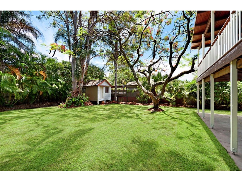 6 Coombe Place, Hope Island QLD 4212