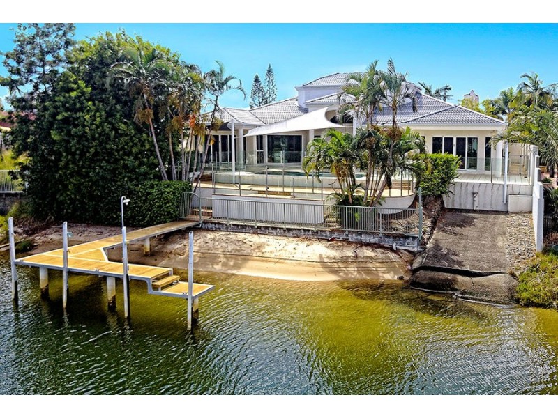 31 Beverley Crescent, Broadbeach Waters QLD 4218