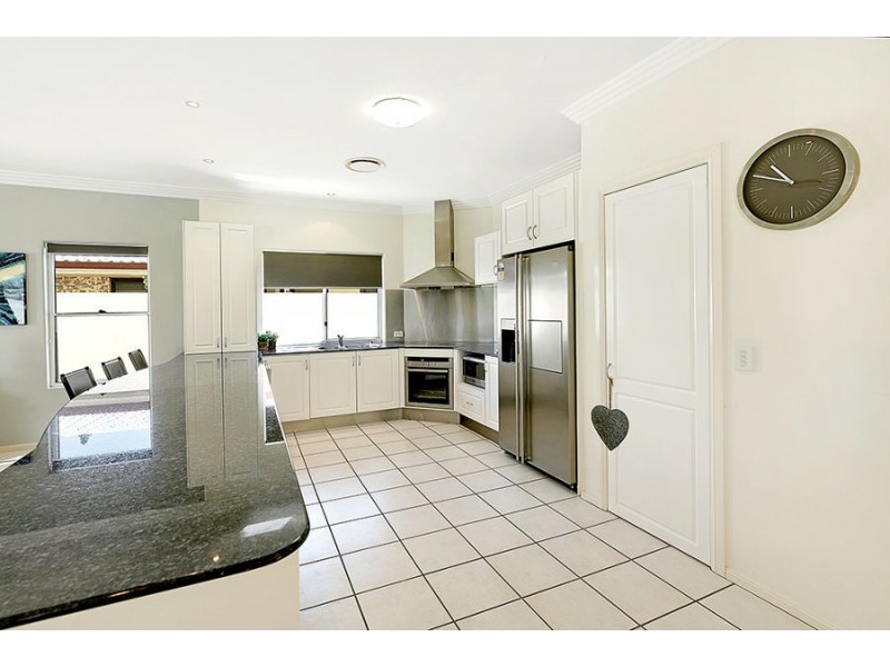 31 Beverley Crescent, Broadbeach Waters QLD 4218