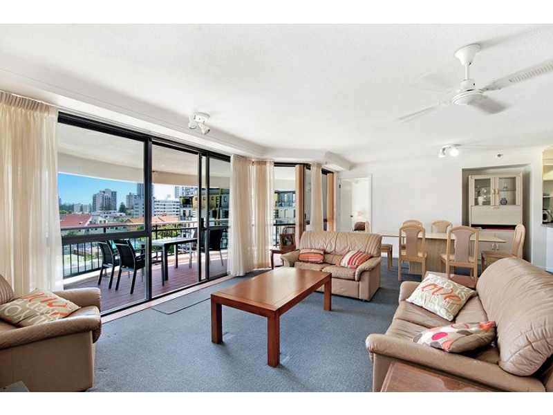 072/15 Victoria Avenue, Broadbeach QLD 4218
