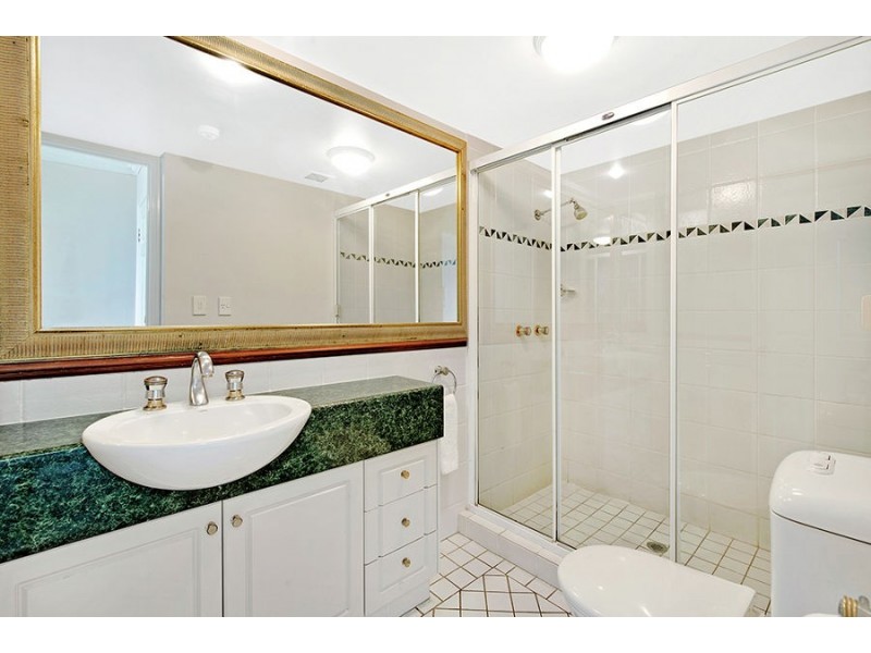 1905/90 Surf Parade, Broadbeach QLD 4218