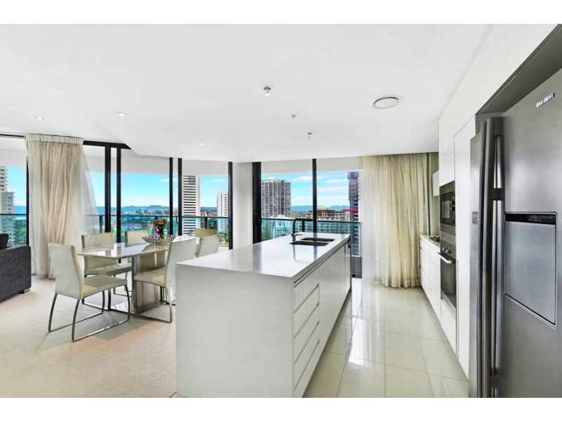 21307/21 Elizabeth Avenue, Broadbeach QLD 4218