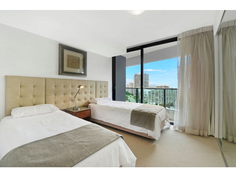 21307/21 Elizabeth Avenue, Broadbeach QLD 4218