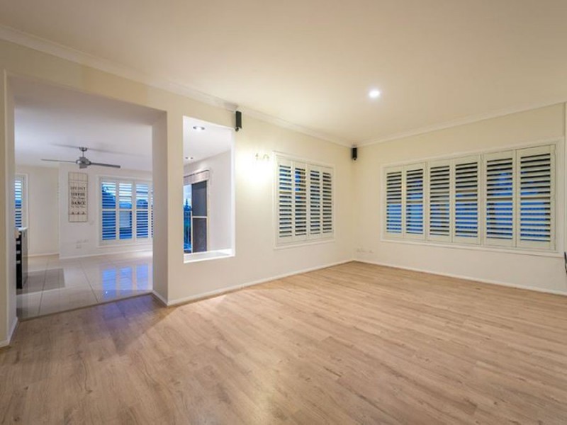 52 Martingale Curcuit, Clear Island Waters QLD 4226