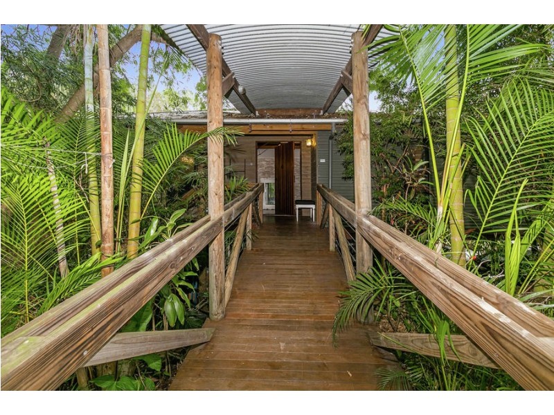 11 Wirildar Drive, Elanora QLD 4221