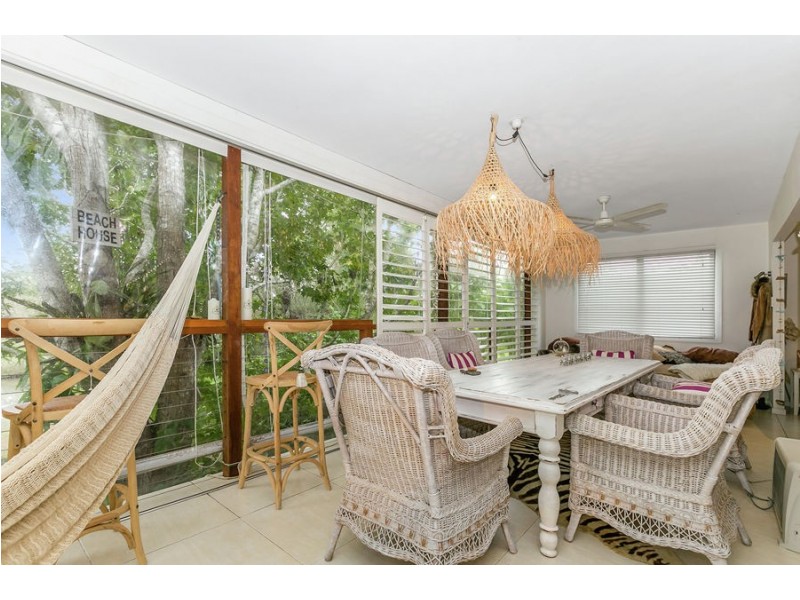 11 Wirildar Drive, Elanora QLD 4221