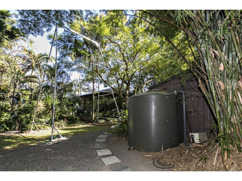 11 Wirildar Drive, Elanora QLD 4221