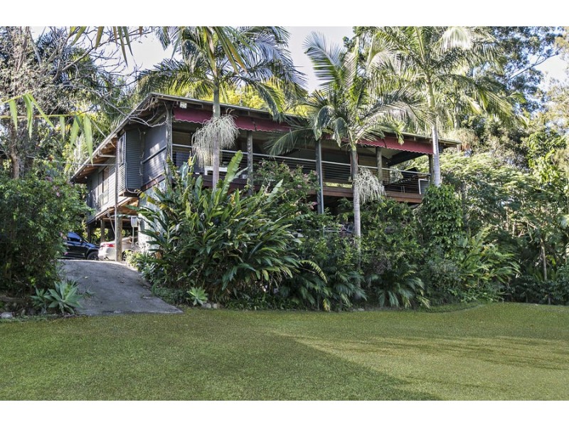 11 Wirildar Drive, Elanora QLD 4221