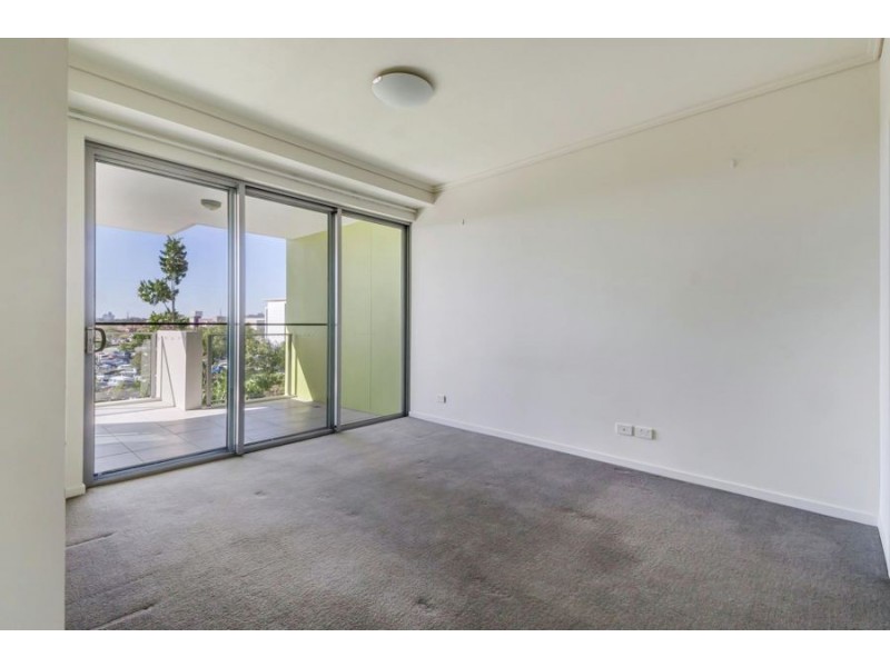 210/2-4 Riverwalk Avenue, Robina QLD 4226