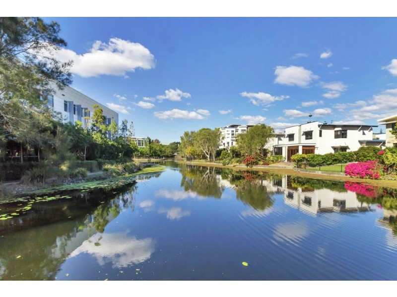 210/2-4 Riverwalk Avenue, Robina QLD 4226