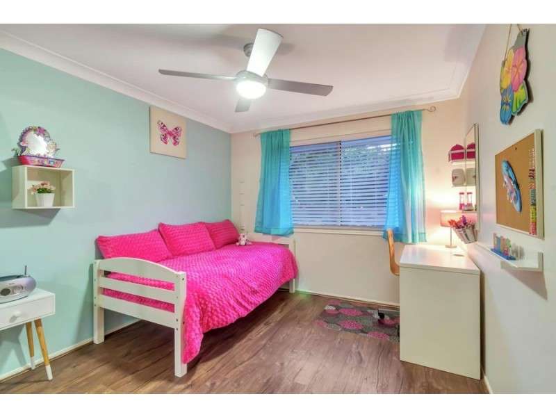 23 Kalamunda Close, Elanora QLD 4221