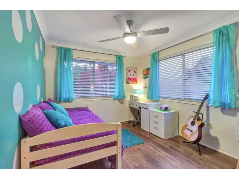 23 Kalamunda Close, Elanora QLD 4221