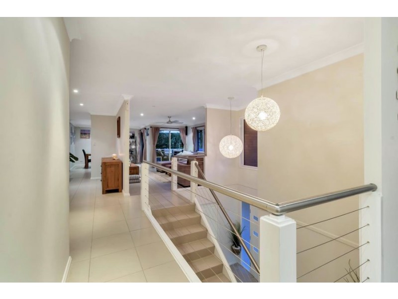 23 Kalamunda Close, Elanora QLD 4221