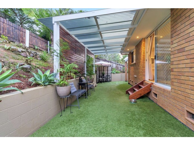 23 Kalamunda Close, Elanora QLD 4221