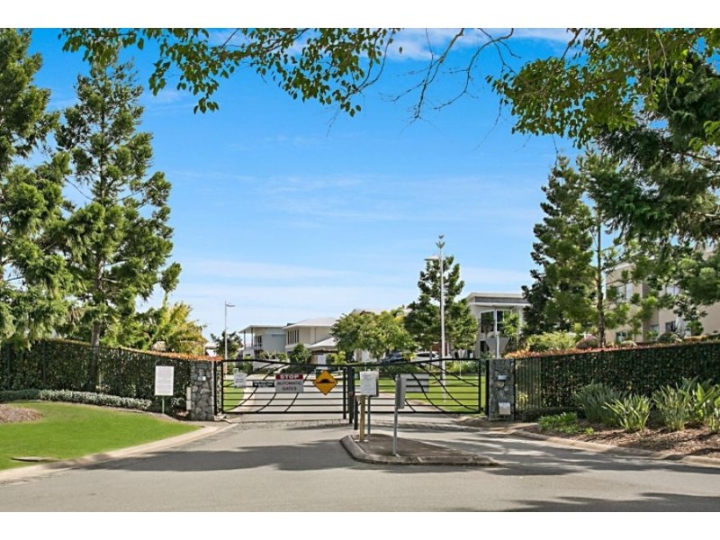 5017B Riverwood Grove, Benowa QLD 4217