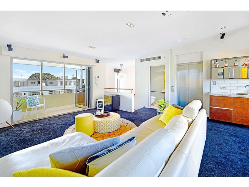 4/13 Second Avenue, Broadbeach QLD 4218